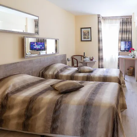 Otel Supreme Victoria 3*