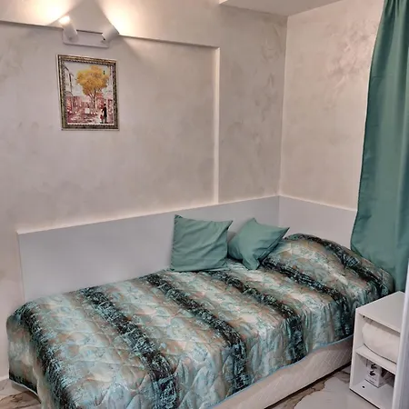 Supreme Victoria מלון 3*