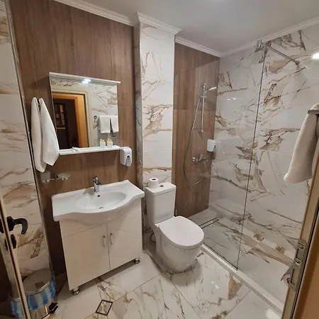 Otel Supreme Victoria 3*