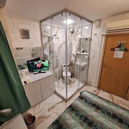 Supreme Victoria Варна