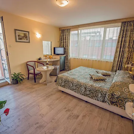 Supreme Victoria Варна