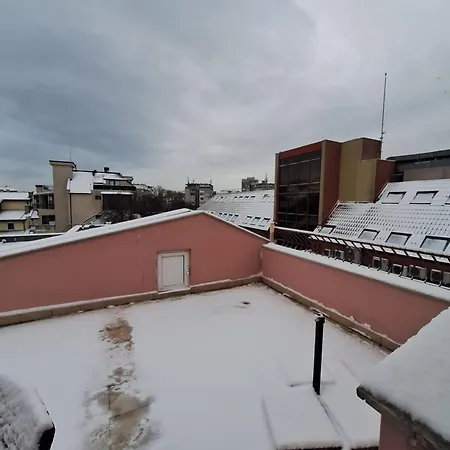 Hotel Supreme Victoria 3*